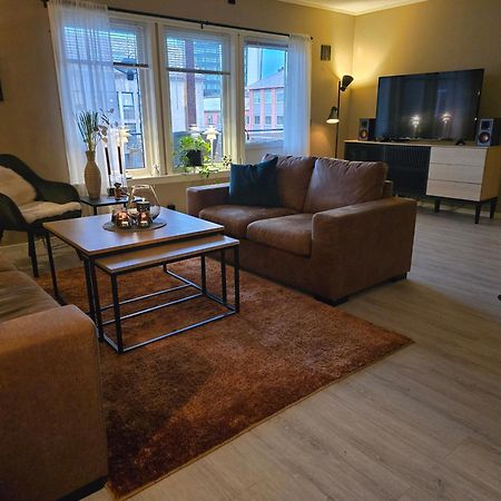 Koselig Og Moderne Leilighet, Meget Sentralt I Narvik Med Gratis Parkering! Bagian luar foto