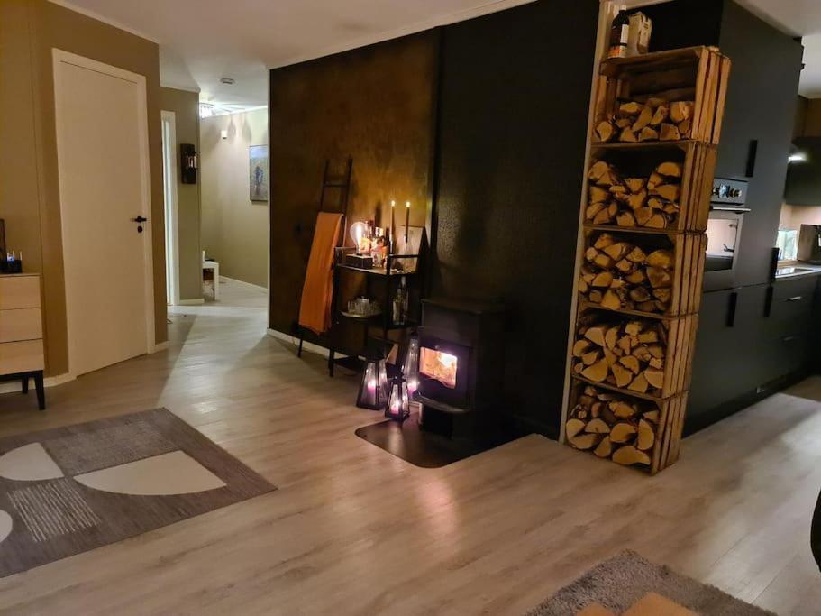 Koselig Og Moderne Leilighet, Meget Sentralt I Narvik Med Gratis Parkering! Bagian luar foto