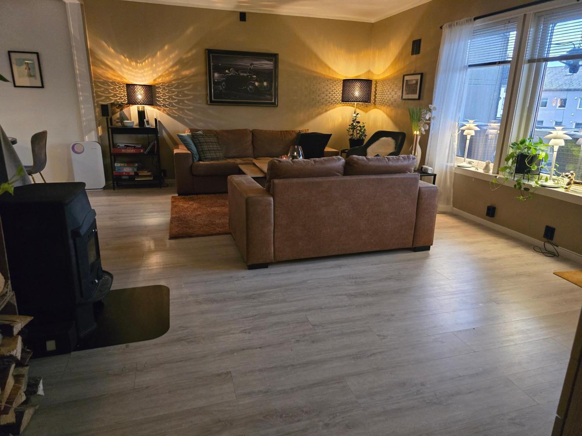 Koselig Og Moderne Leilighet, Meget Sentralt I Narvik Med Gratis Parkering! Bagian luar foto