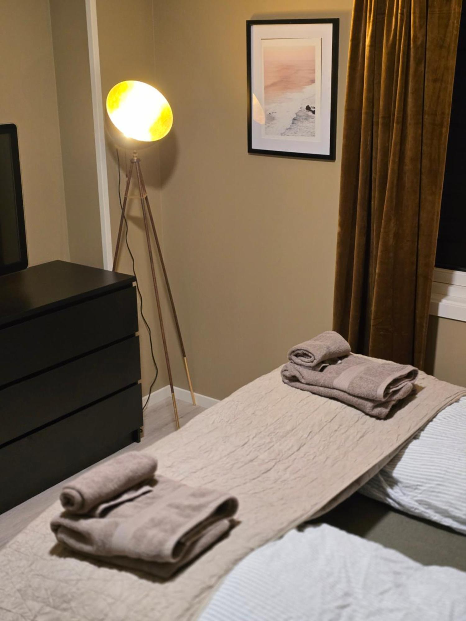 Koselig Og Moderne Leilighet, Meget Sentralt I Narvik Med Gratis Parkering! Bagian luar foto